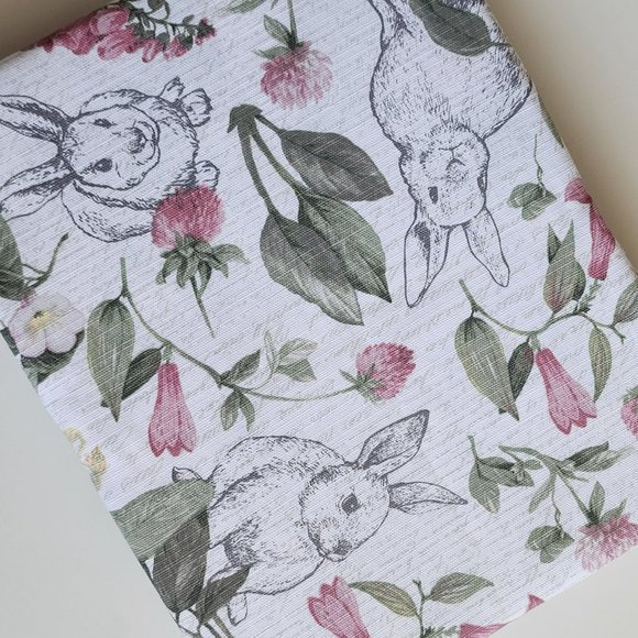 70in Round Cotton Tablecloth And Napkins With Printed Bunnies And Flowers Set - Picture 12 of 16